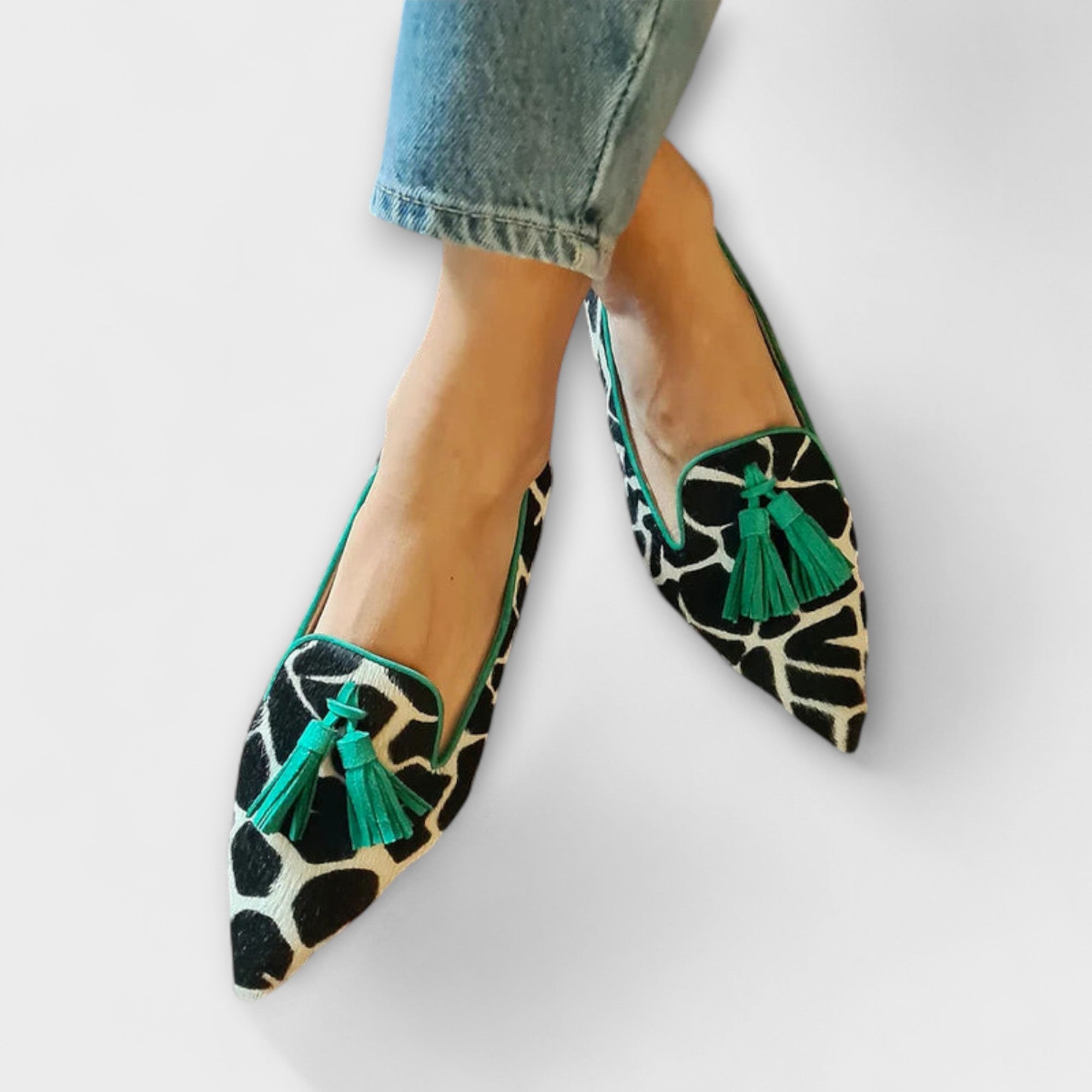 Júlia Elegáns Loafer Leopárdmintával és Bojtokkal Elegáns Stílusban