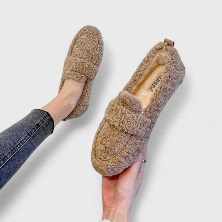 Melina - Meleg papucs elegáns és időtlen dizájnnal